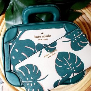🆕 Traveler trunk monstera leaves white green crossbody kate spade wallet bifold